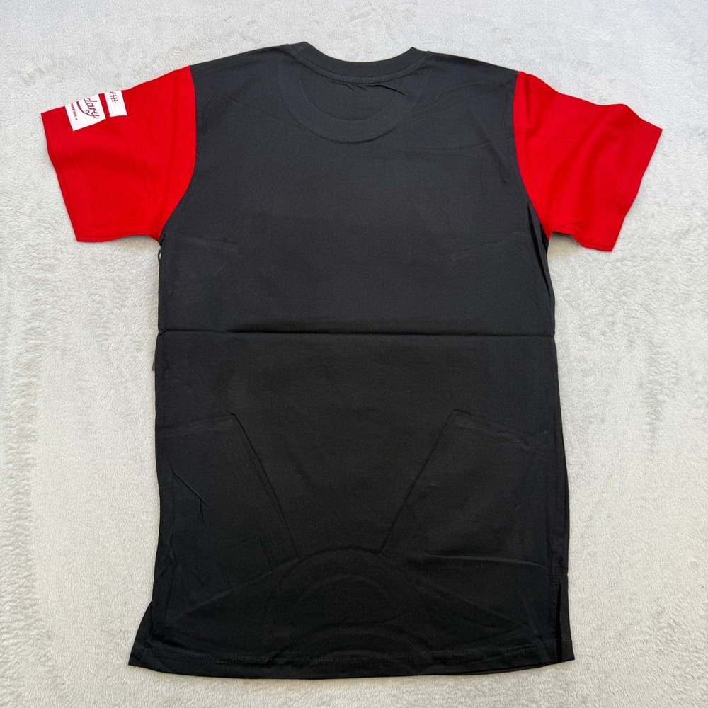 Switch Remarkable T Shirt Mens Small Black Red Winnie Bear Hip Hop Streetwear - Picture 4 of 4